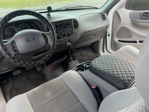 Used 2004 Ford F150 XLT RWD image 10