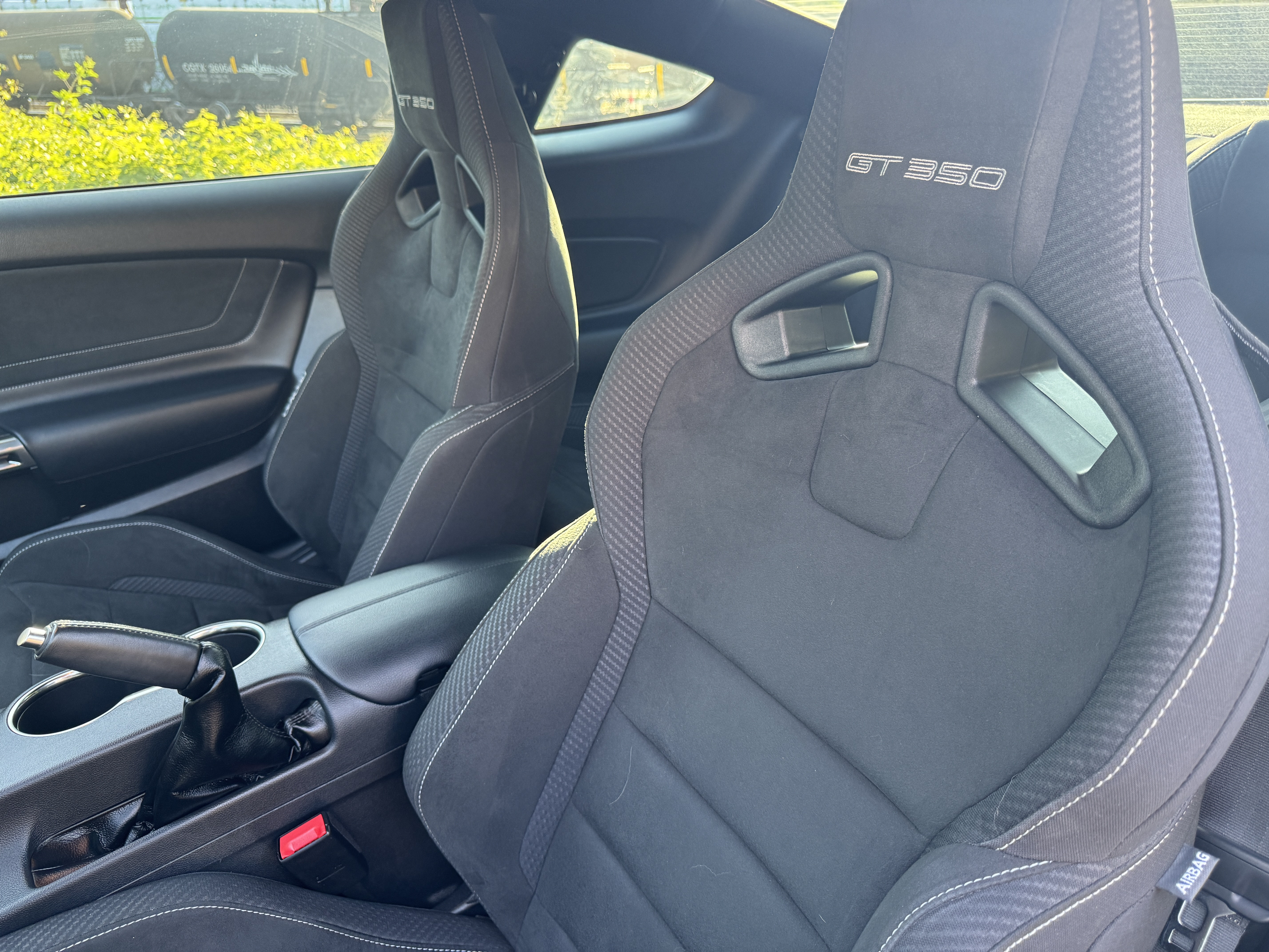 Used 2018 Ford Mustang Shelby GT350 w/ Electronics Package RWD image 17
