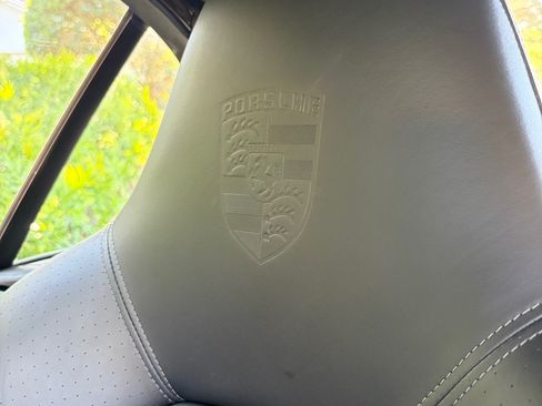 Used 2001 Porsche 911 Cabriolet image 11