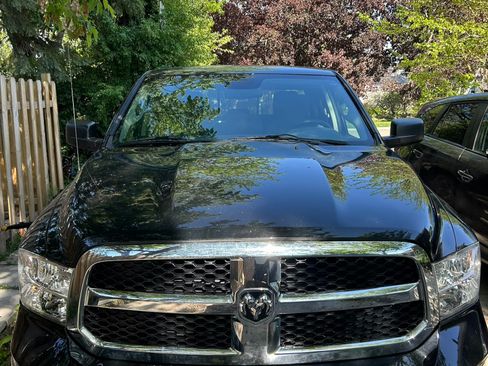 Used 2014 RAM 1500 Classic SLT w/ Protection Group AWD/4WD image 2
