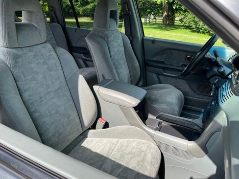 Used 2004 Honda Pilot EX image 15