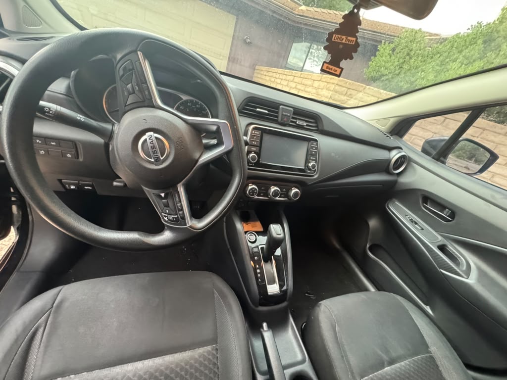 Used 2020 Nissan Versa S FWD image 11