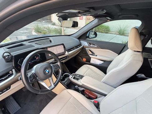 Used 2023 BMW X1 xDrive28i w/ Premium Package AWD/4WD image 8