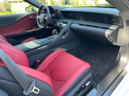 Used 2022 Lexus LC 500 Convertible image 5
