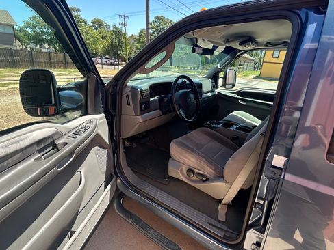 Used 2004 Ford F350 XL AWD/4WD image 8
