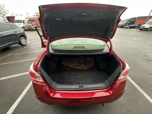 Used 2013 Nissan Altima 2.5 SL w/ Technology Pkg image 5