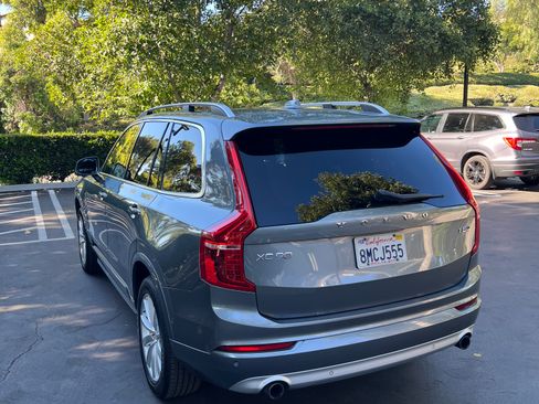 Used 2018 Volvo XC90 T5 Momentum w/ Convenience Package image 5