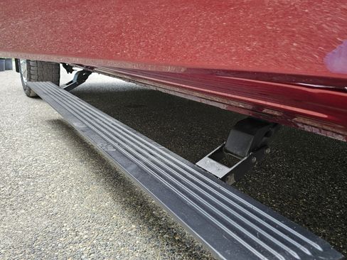 Used 2020 RAM 1500 Laramie AWD/4WD image 19