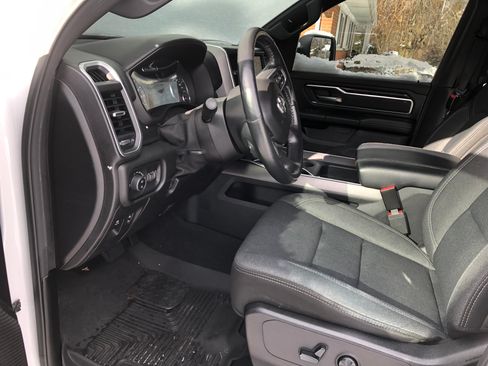 Used 2019 RAM 1500 Big Horn image 11