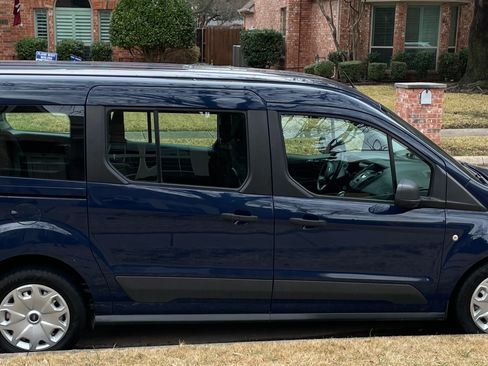 Used 2014 Ford Transit Connect XL image 5