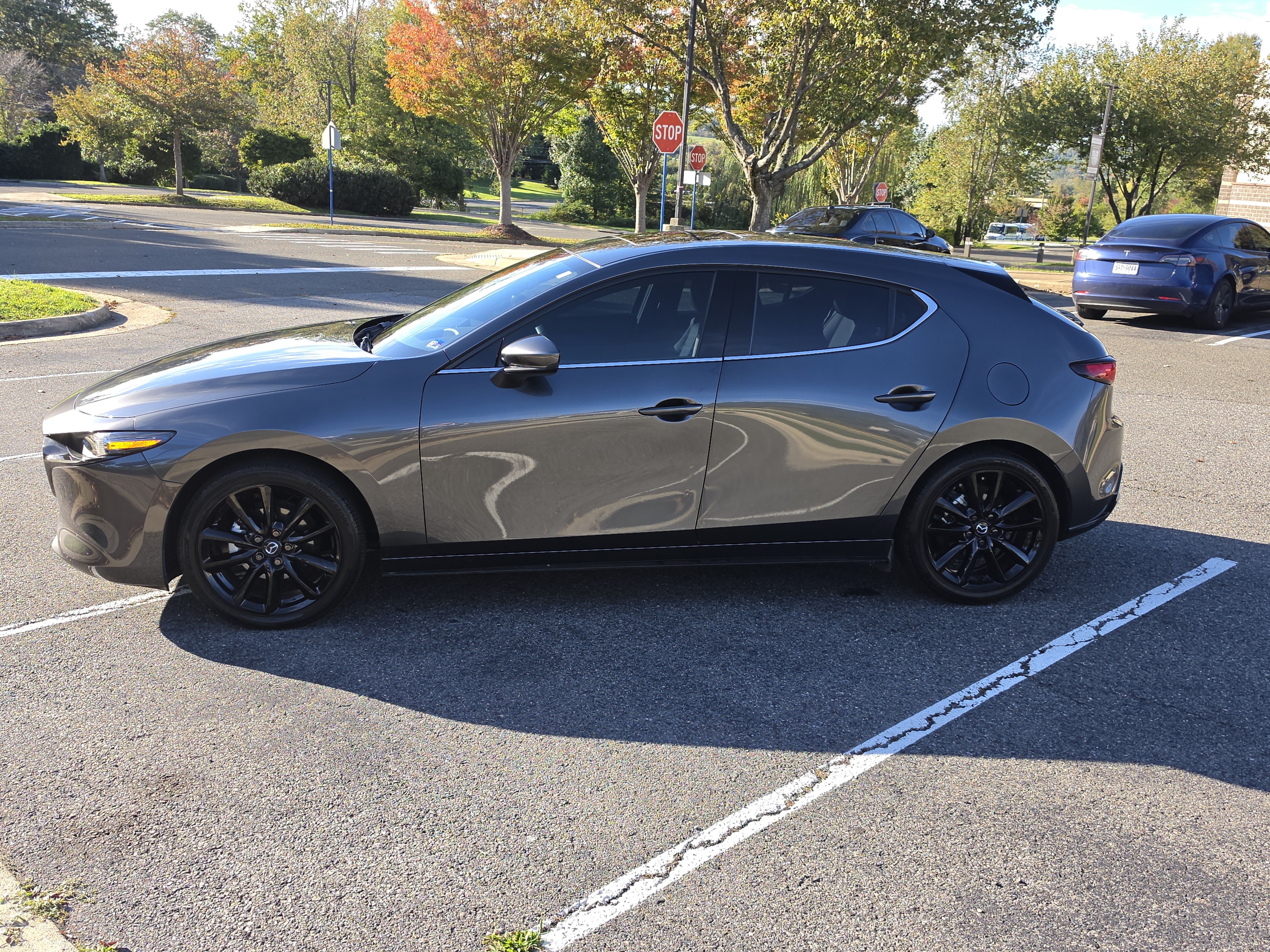 Used 2026 MAZDA MAZDA3 2.5 S Hatchback w/ Premium Pkg FWD image 1