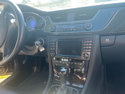 Used 2007 Mercedes-Benz CLS 550 image 13
