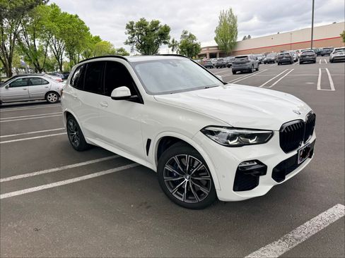 Used 2019 BMW X5 xDrive40i w/ M Sport Package AWD/4WD image 1