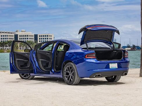 Used 2021 Dodge Charger SXT w/ Blacktop Package image 14