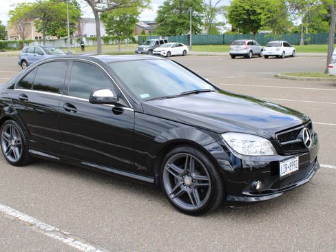 Used 2008 Mercedes-Benz C 300 Sedan image 11