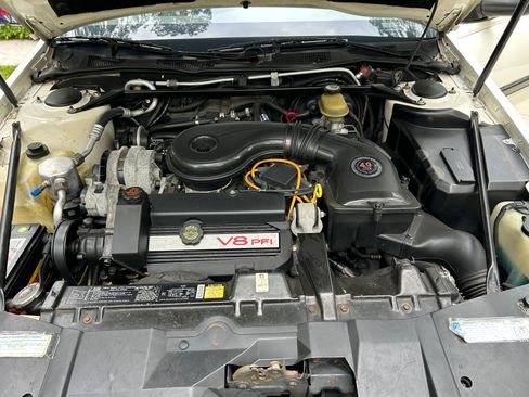 Used 1992 Cadillac Seville FWD image 10