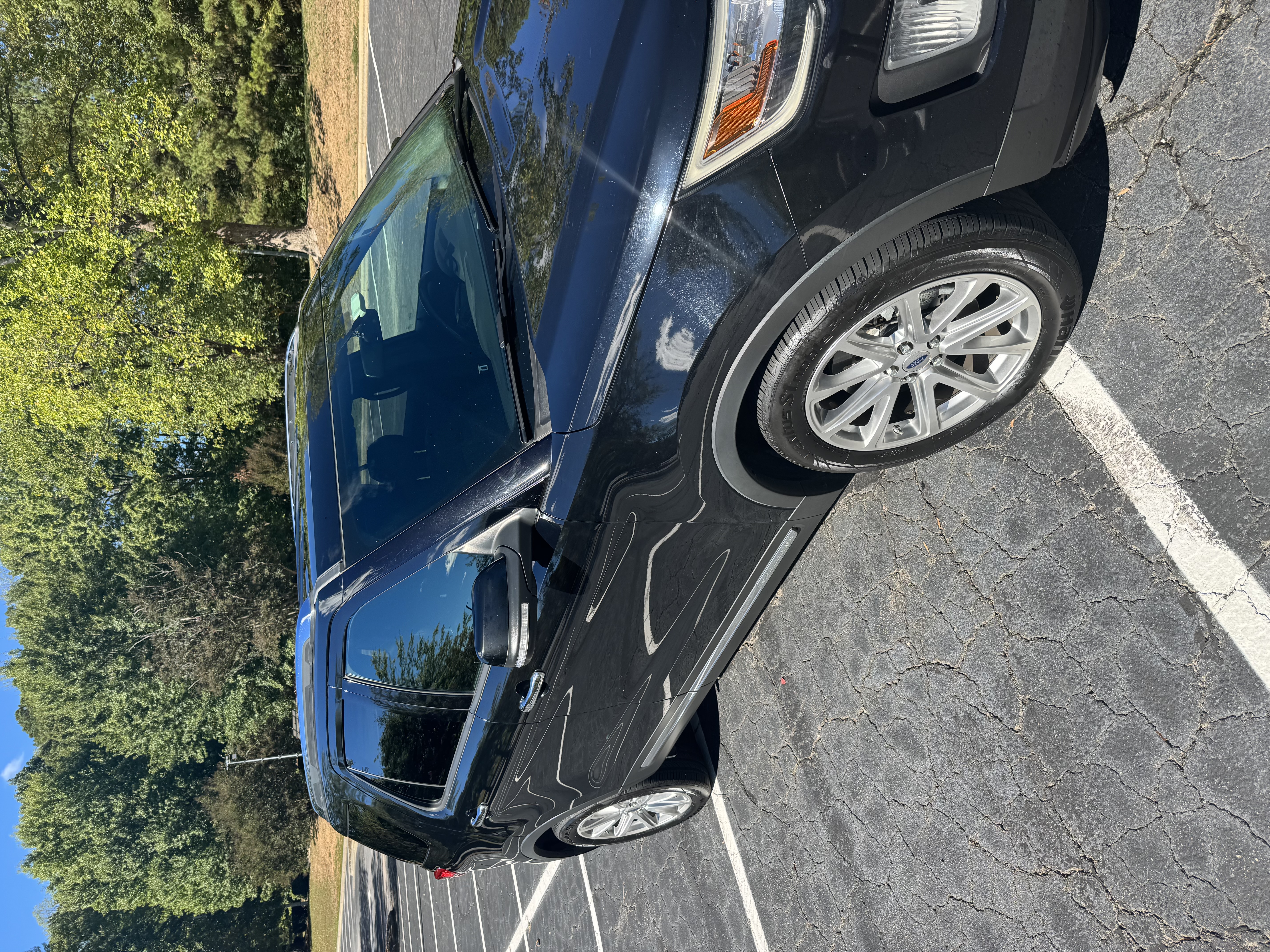 Used 2017 Ford Explorer Limited FWD image 15