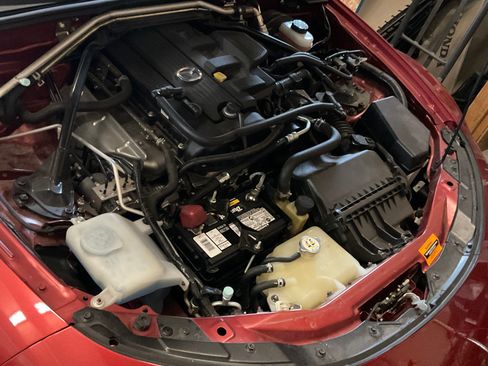 Used 2015 MAZDA MX-5 Miata Grand Touring w/ Premium Package image 12