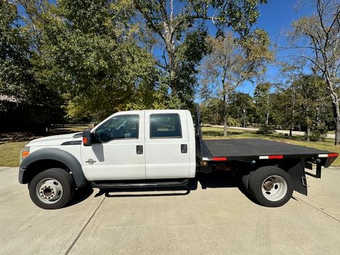 Used 2012 Ford F550 2WD Crew Cab Super Duty w/ Payload Upgrade Pkg image 6