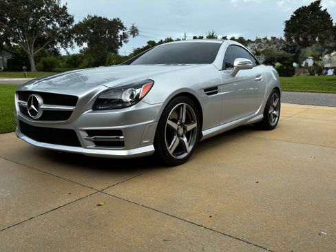 Used 2015 Mercedes-Benz SLK 350 image 8