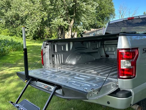 Used 2018 Ford F150 XL w/ Equipment Group 101A Mid image 12