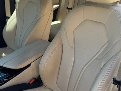 Used 2017 BMW 540i RWD image 5