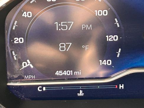 Used 2023 Chevrolet Silverado 1500 LT image 10