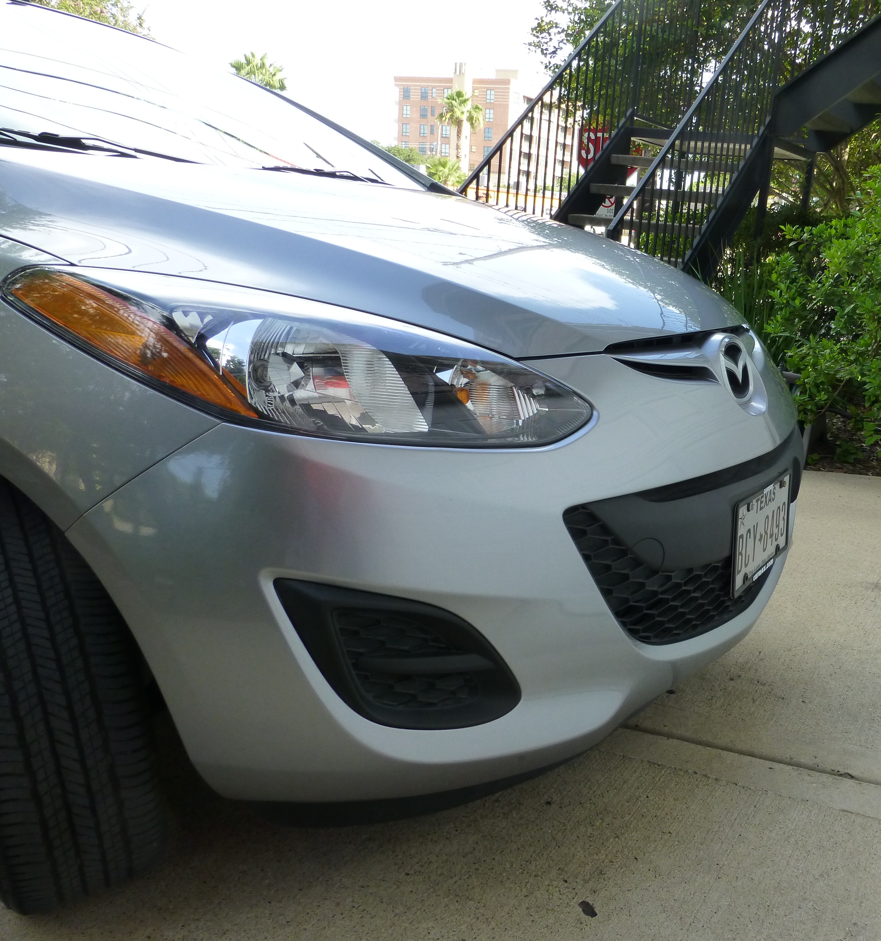 Used 2012 MAZDA MAZDA2 Sport FWD image 9