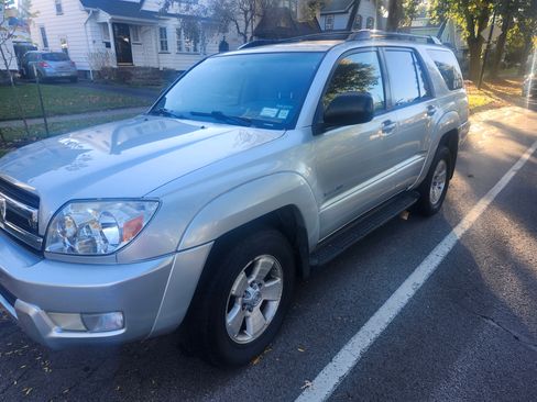 Used 2005 Toyota 4Runner Sport image 5