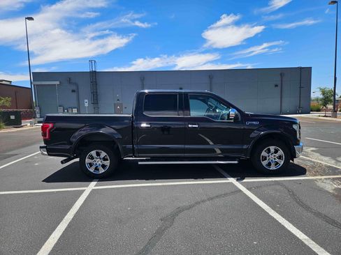 Used 2015 Ford F150 Lariat w/ Equipment Group 502A Luxury image 2