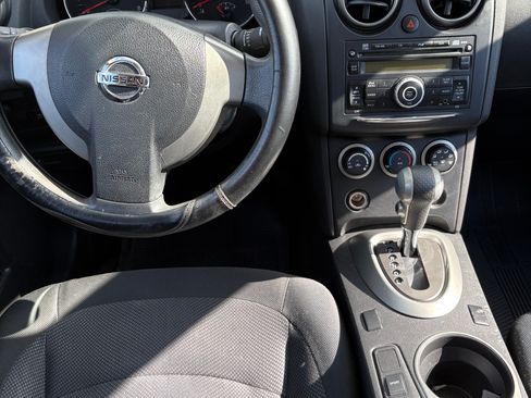 Used 2015 Nissan Rogue S FWD image 13