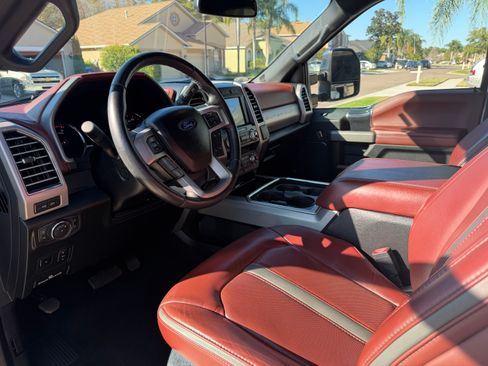 Used 2021 Ford F450 Platinum w/ FX4 Off-Road Package image 13