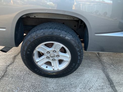 Used 2010 Dodge Dakota Big Horn w/ Extra Security Group image 20