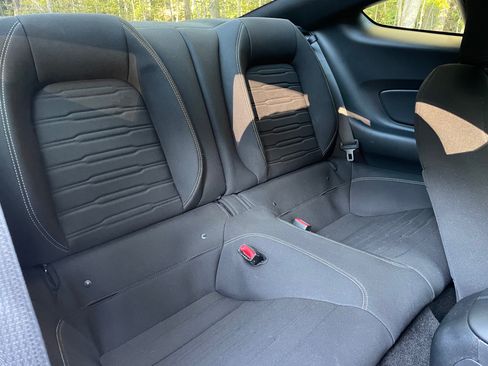 Used 2017 Ford Mustang Coupe image 15