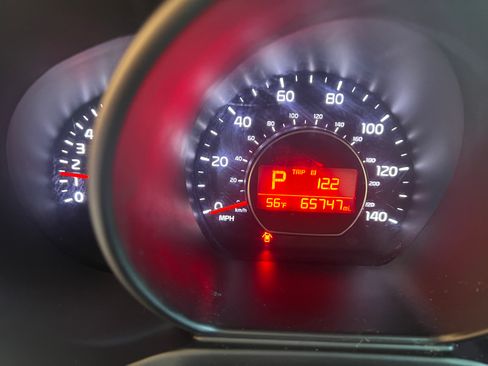 Used 2016 Kia Soul + w/ Primo Package image 10