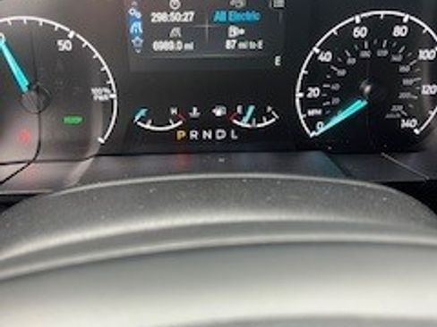 Used 2023 Ford Maverick XLT w/ XLT Luxury Package image 5