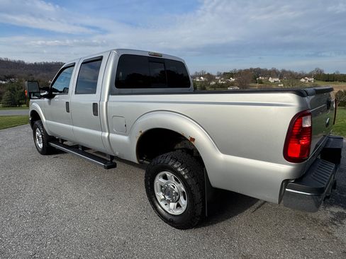 Used 2015 Ford F350 XLT image 2