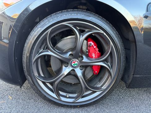 Used 2018 Alfa Romeo Giulia Ti Sport w/ Quick Order Package 22S Sport image 25