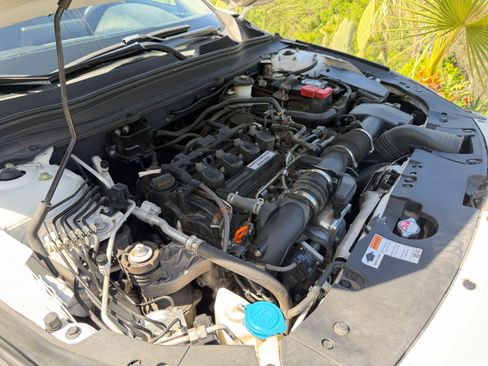 Used 2018 Honda Accord LX image 10