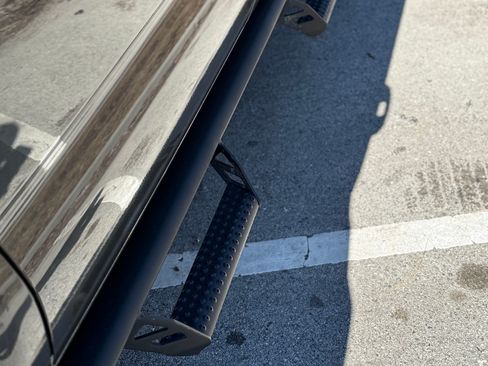 Used 2018 Toyota Tacoma TRD Sport w/ Technology Package image 21