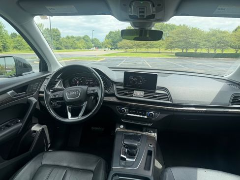 Used 2019 Audi Q5 2.0T Premium Plus w/ Premium Plus Package AWD/4WD image 10
