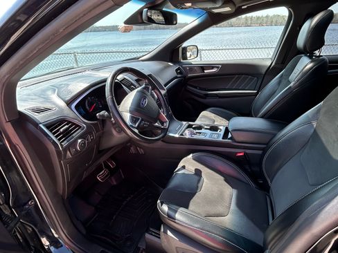 Used 2019 Ford Edge ST w/ Equipment Group 401A AWD/4WD image 5