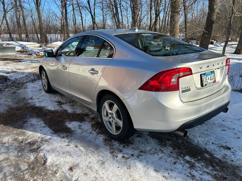 Used 2012 Volvo S60 T5 image 13