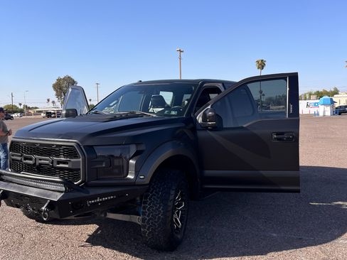 Used 2017 Ford F150 Raptor w/ Equipment Group 802A Luxury image 10