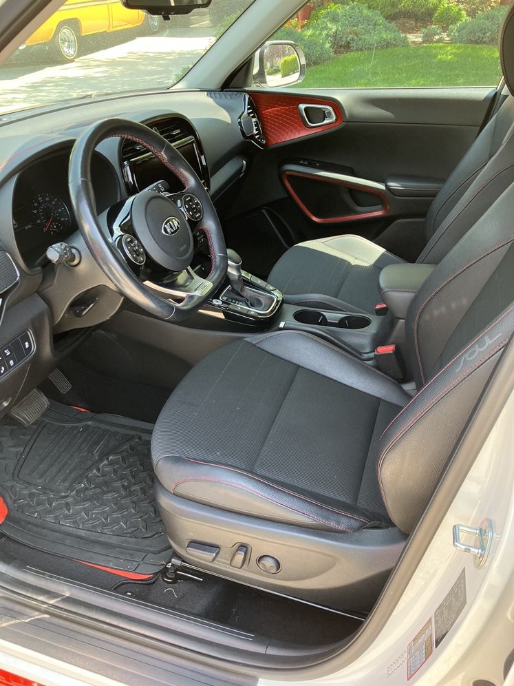Used 2021 Kia Soul Turbo FWD image 8