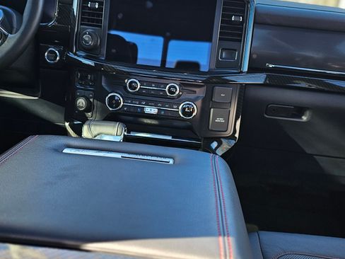 Used 2022 Ford F150 Lariat w/ Equipment Group 502A High image 13