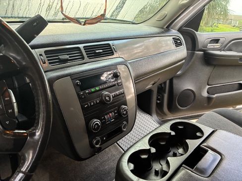 Used 2008 Chevrolet Tahoe LS w/ Skid Plate Package image 8