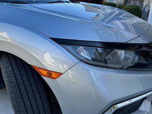 Used 2019 Honda Civic LX image 9