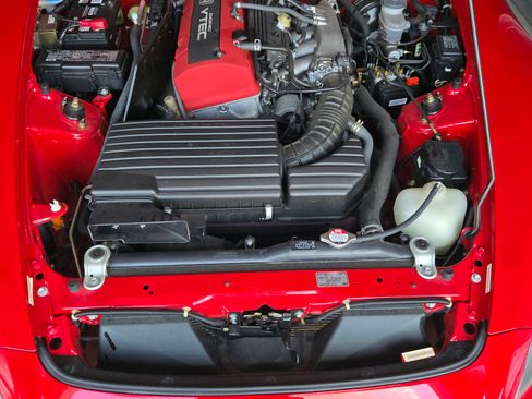 Used 2001 Honda S2000 image 17