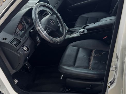 Used 2008 Mercedes-Benz C 300 4MATIC Sedan image 12